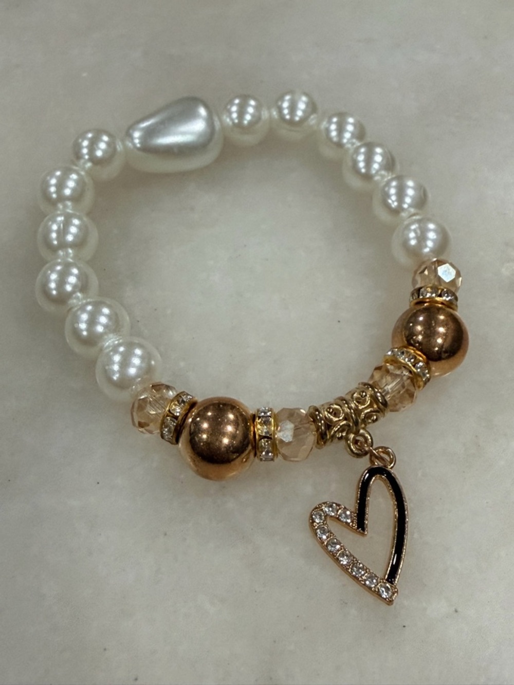 Faux Pearl & Gold Heart Charm Stretch Bracelet